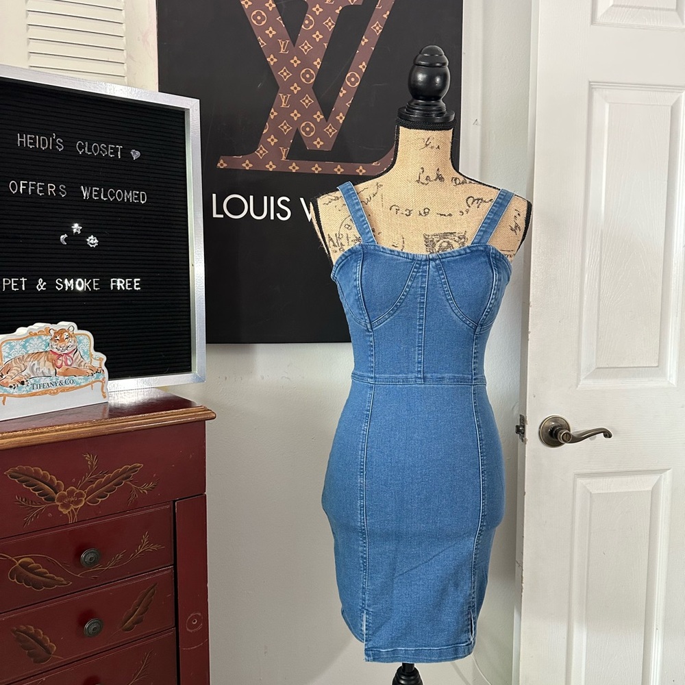 🆕Indigo & Lace Jean Dress - Picture 3 of 13